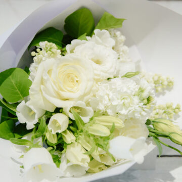 Perfect Posy - White