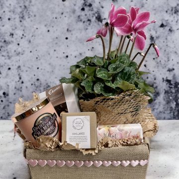 Adoration Gift Hamper